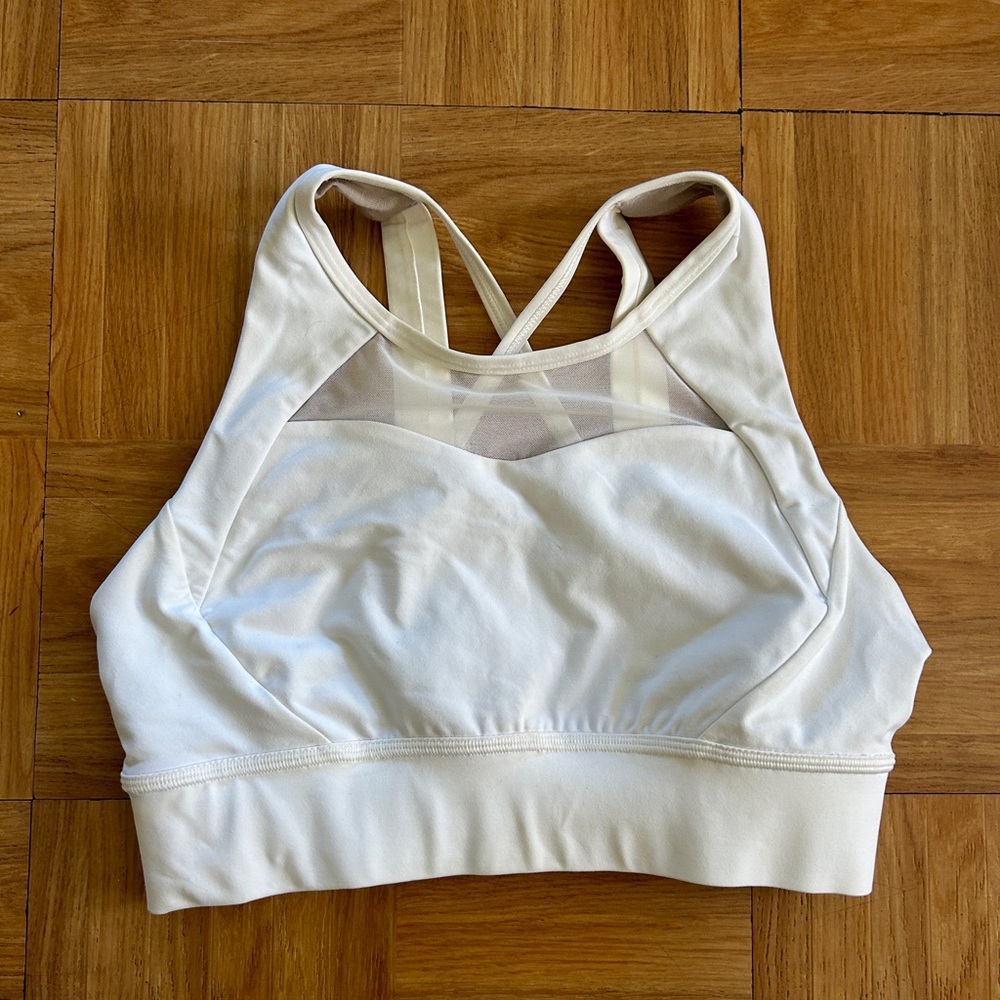 Lululemon bra size 6